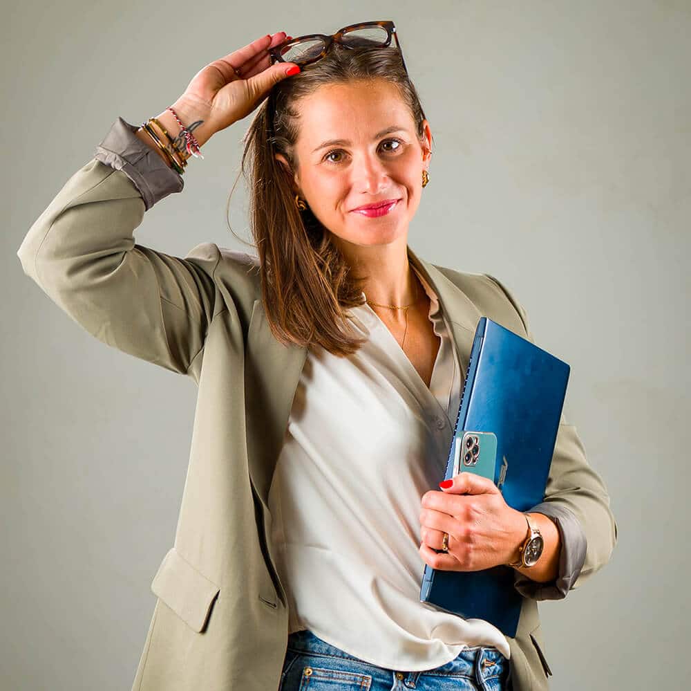 Cindy Cazaux - Essentia, Gestion compta, RH et administrative externalisée